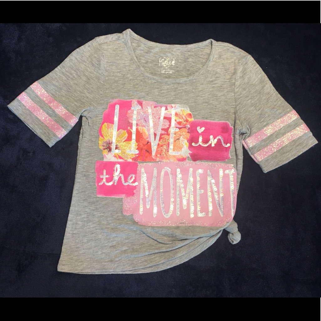 Justice Girls Sz 8 Sequin Front Tee Shirt